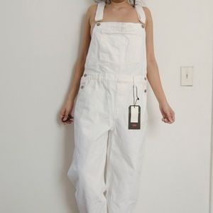 Levi’s Baggy Overalls in Clean Sweep